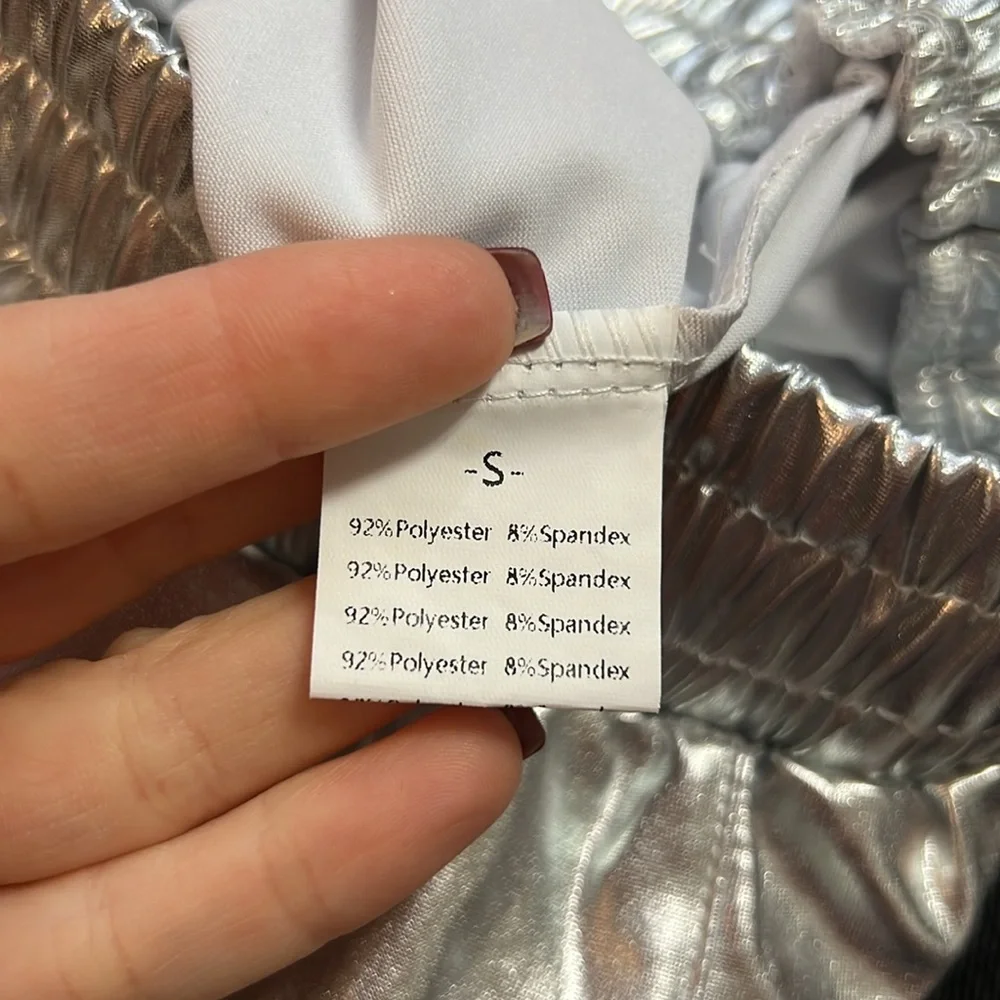 Amazon Silver Shimmer Shorts- XS/S‎